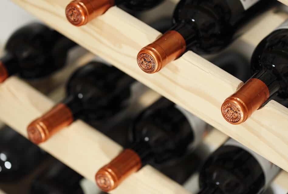 Example of How to Store Wine Bottles in a Wine Shelf