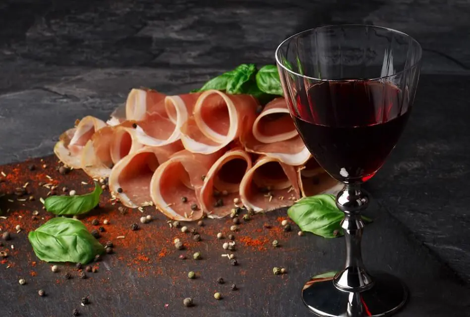 Perfect Ham and Wine Pairings for Dinner