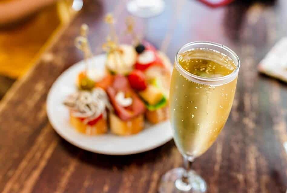 Cava Sparkling Wine with Food