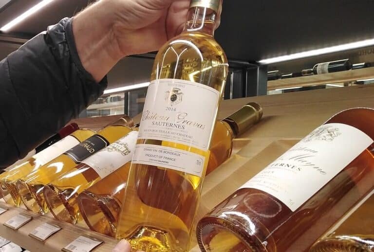 What Is Sauternes Wine and How Does It Taste? WineLoverMagazine